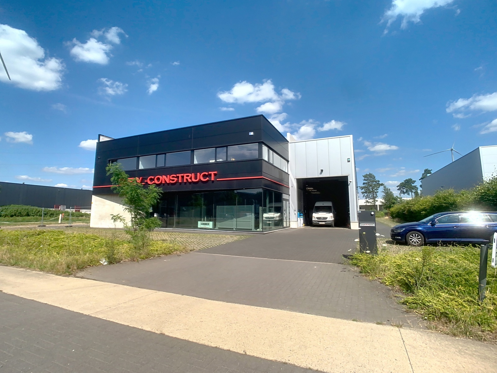 Commercial à louer à Bilzen-Hoeselt - photo 1