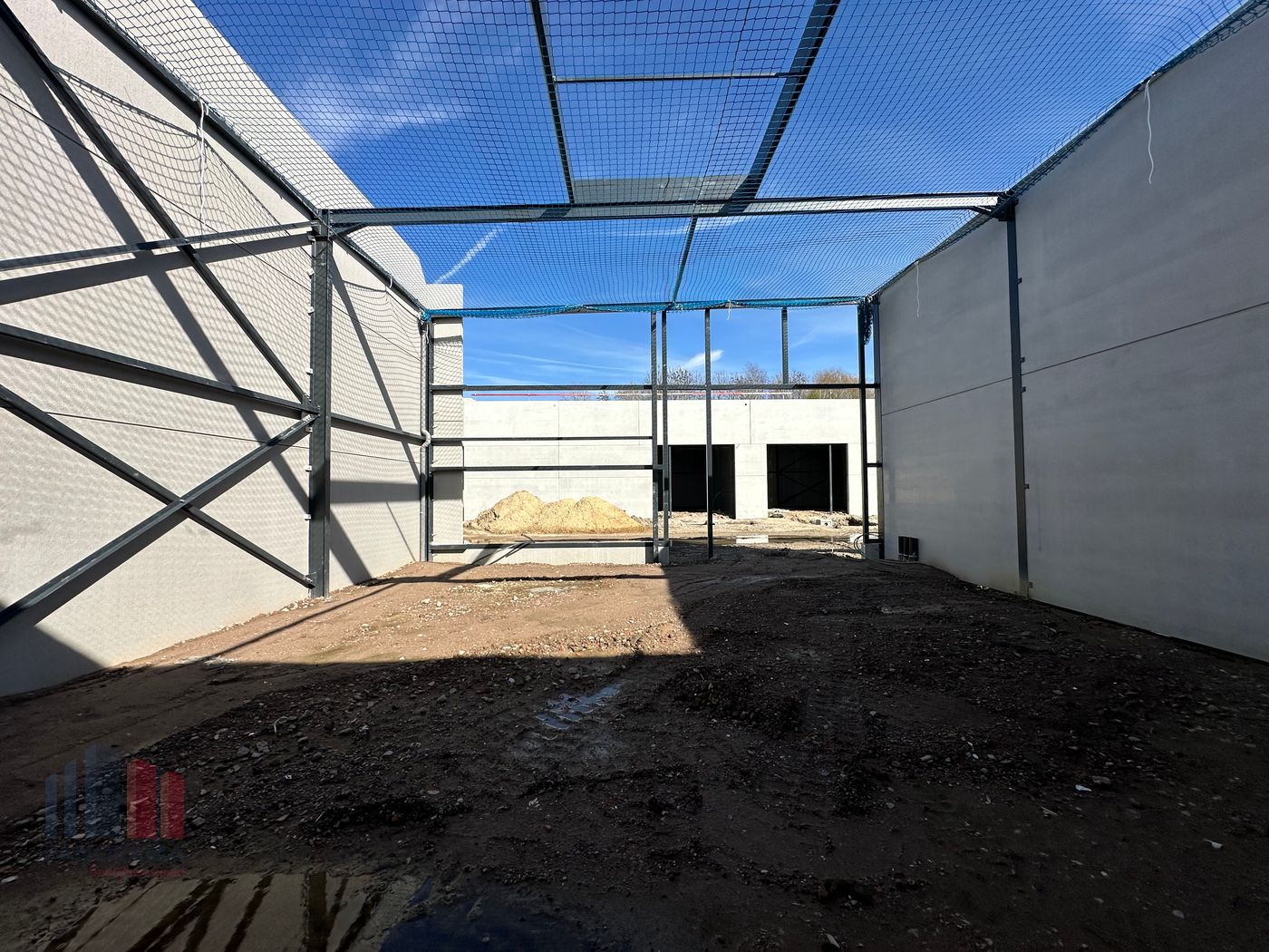 Nieuwbouw KMO-unit van 360 m² met 150 m² kantoorruimte te koop – Strategisch gelegen nabij E17 in Waregem - photo 5