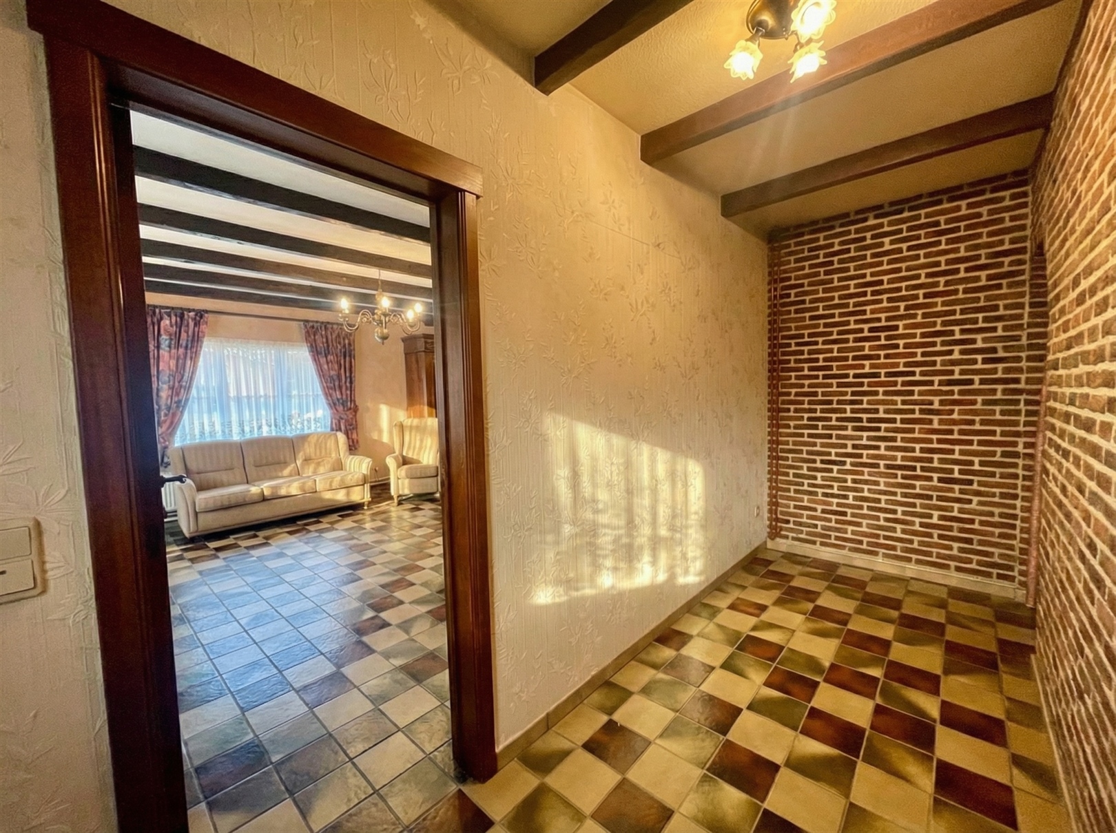 Maison unifamiliale, 5a 37ca, dans un quartier résidentiel! - photo 5