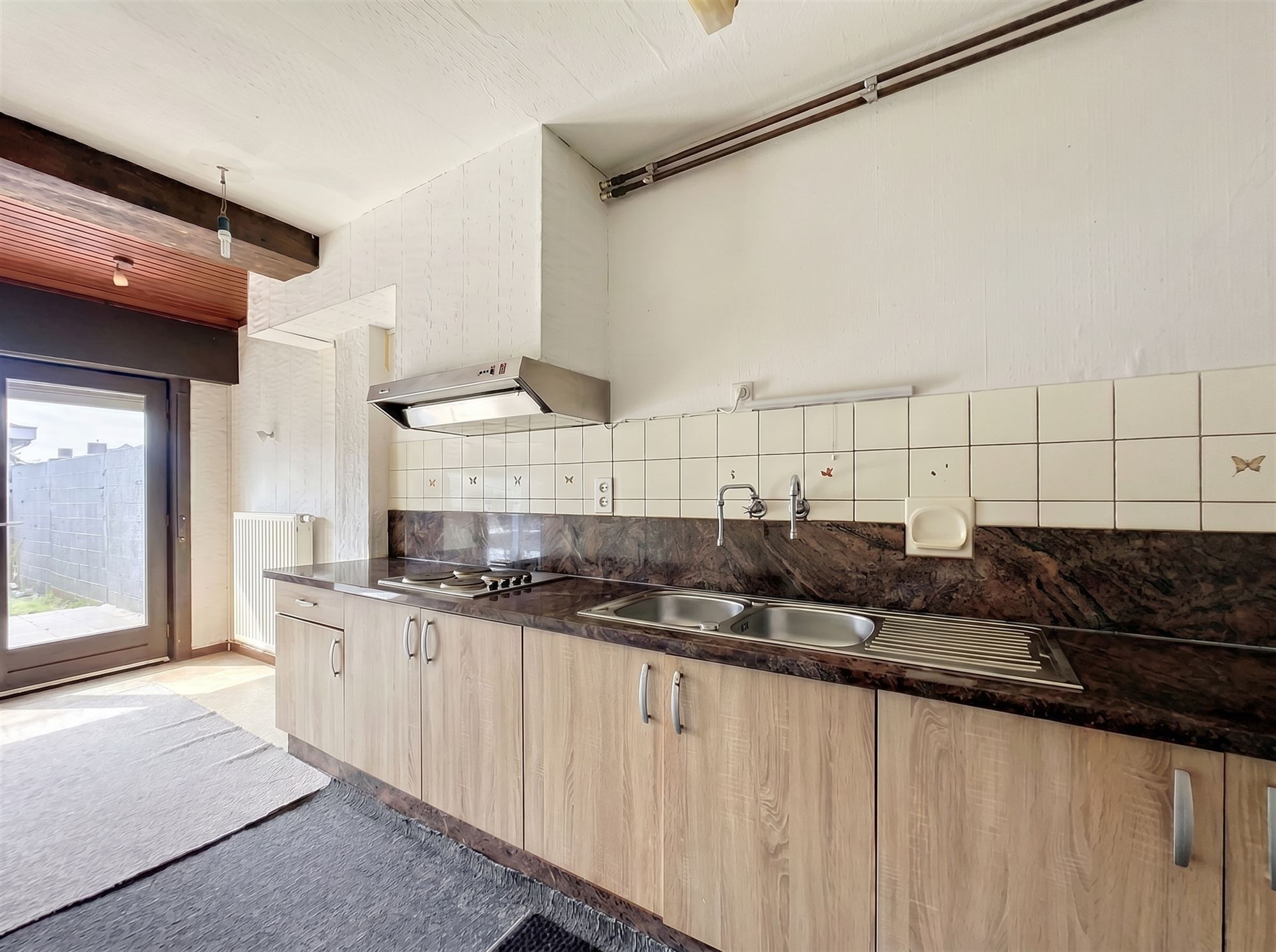 Halfopen woning met 3 slaapkamers en garage in Harelbeke! - foto 4