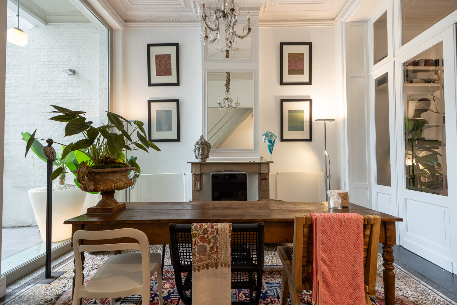 Prachtige gerenoveerde herenwoning van 341 m² in hartje Antwerpen met tal van mogelijkheden: combi wonen/werken of gedeeltelijke verhuurmogelijkheden - photo 5