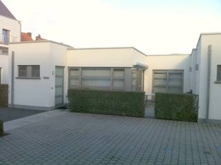 Gezellig wonen met moderne afwerking en extra comfort!Instapklaar gelijkvloers appartement op wandelafstand van het centrum van Ninove, dichtbij...