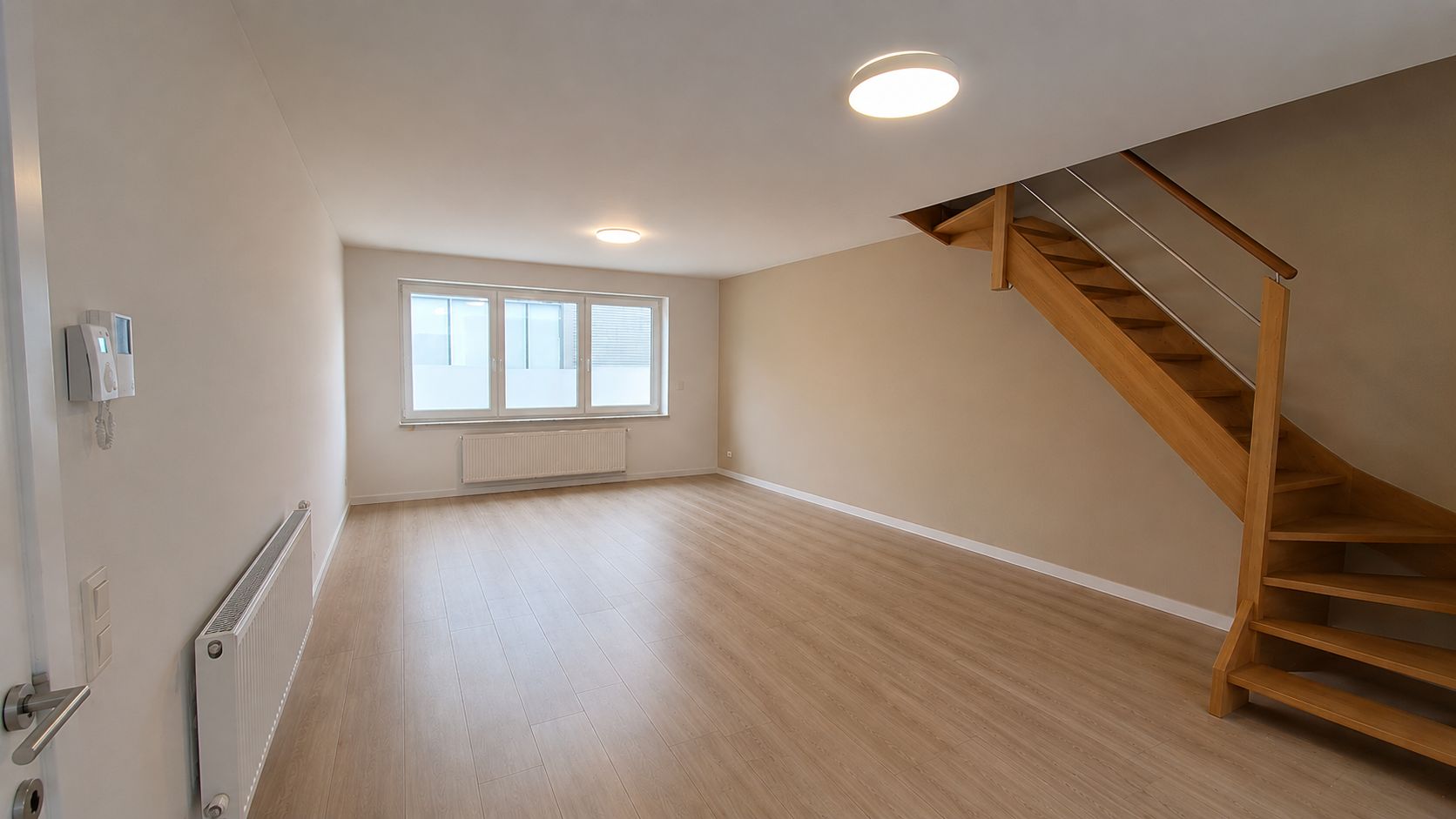 Instapklaar duplexappartement met 3 slaapkamers, EPC B en centrale ligging in Poperinge. - foto 4