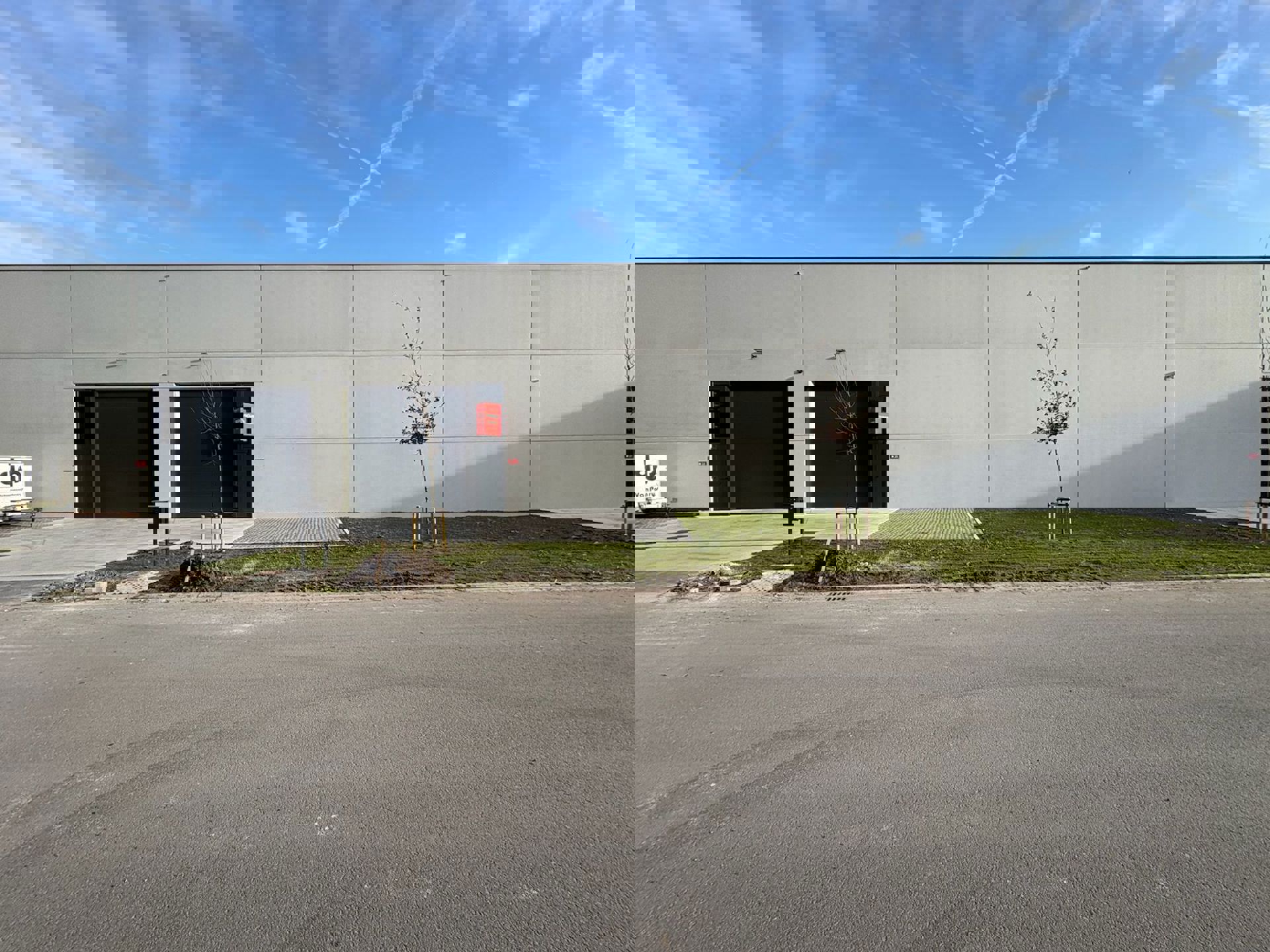 Te huur: functionele loods in Oostkamp! opp 312m2 - foto 2