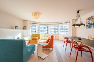 Perfect instapklaar appartement te koop in de Lippenslaan, KnokkeOntdek dit prachtige, recent gerenoveerde appartement (2020) door Rommelaere,...