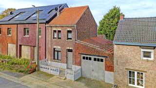 [[ DIT PAND NEEMT DEEL AAN DE ERA OPEN HUIZEN DAG OP 6/12 VAN 11:00 TOT 12:00 ]]Gunstige gelegen woning met 2 (mogelijk 3) slaapkamers met garage en...