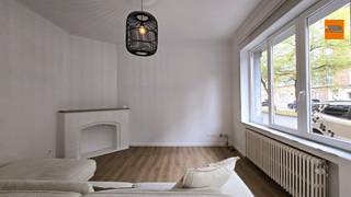Opgefrist gelijkvloersappartement in Etterbeek Met een bewoonbare oppervlakte van 66 m² en een uitstekende ligging in Etterbeek, bevindt dit...