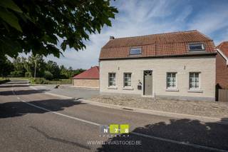 GERENOVEERDE HOEVEWONING MET STAL (210M²), PADDOCK (40x20M) EN WEILANDEN OP 72A34CA, GELEGEN TUSSEN HET KANAAL EN LOZERHEIDE TE BOCHOLT...