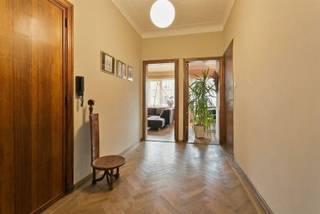 Expowijk - sfeervol 1 SLPK appartementCharmant en licht appartement in karaktervol & gunstig gelegen gebouw!Ca. 90m mooie volumes thans op...