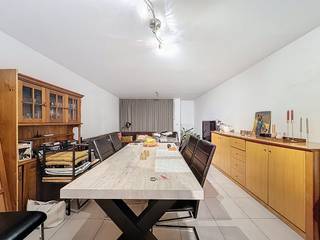 Wij bieden hier een mooi en gezellig appartement te huur aan in Waregem. Met een oppervlakte van 80 m2, 2 slaapkamers en een volledig...