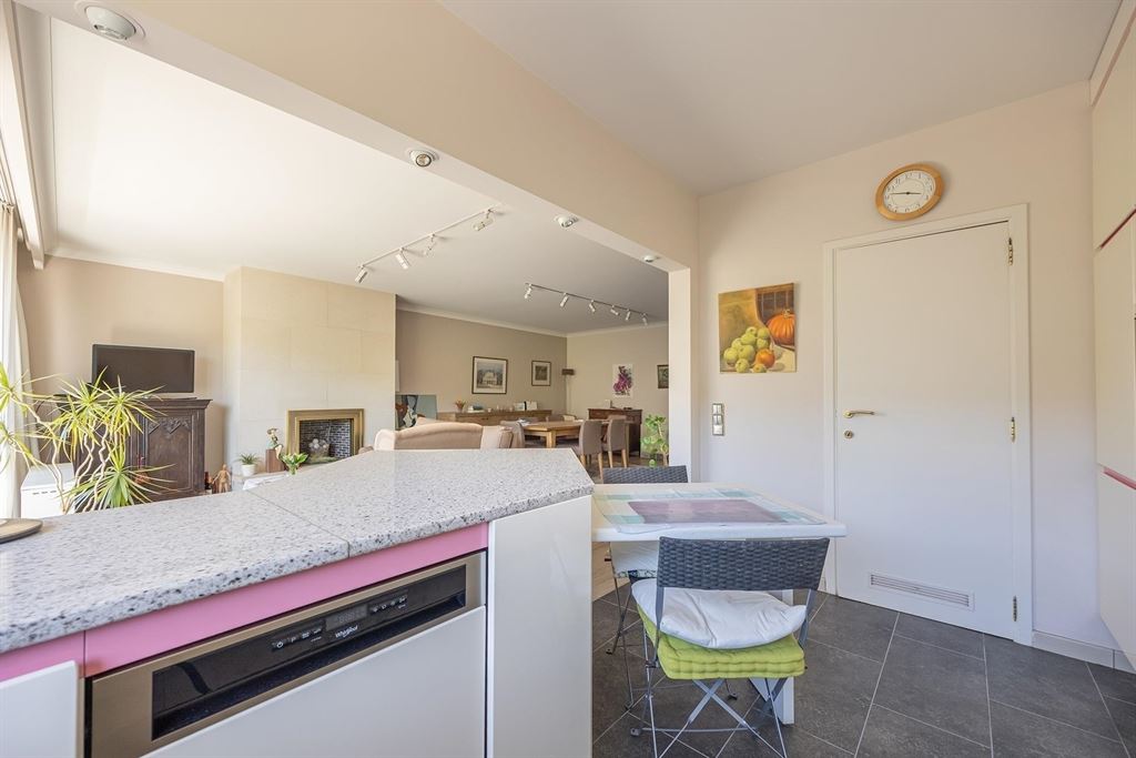 Ruim appartement boven het groen in Deurne-Zuid - foto 5