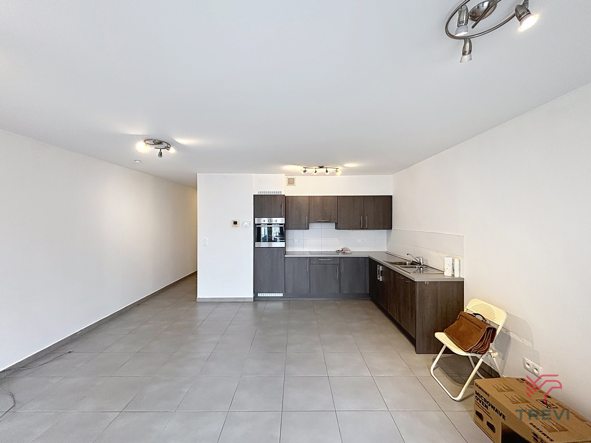 Apartment for rent in Schaerbeek with 1 bedroom - photo 4