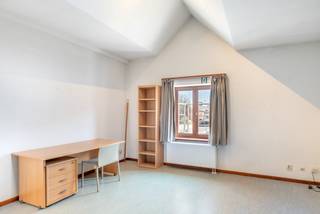 ENKEL VOOR STUDENTEN!Deze ruime, bemeubelde studentenstudio’s bevinden zich in een gebouw bestaande uit 15 studenten studio’s in het centrum van...