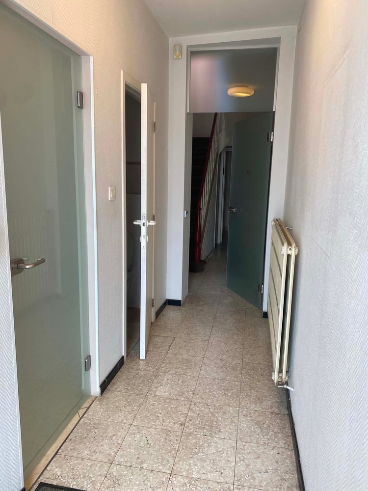Centraal gelegen woning met tuin en ruime inrichtbare zolder - foto 5