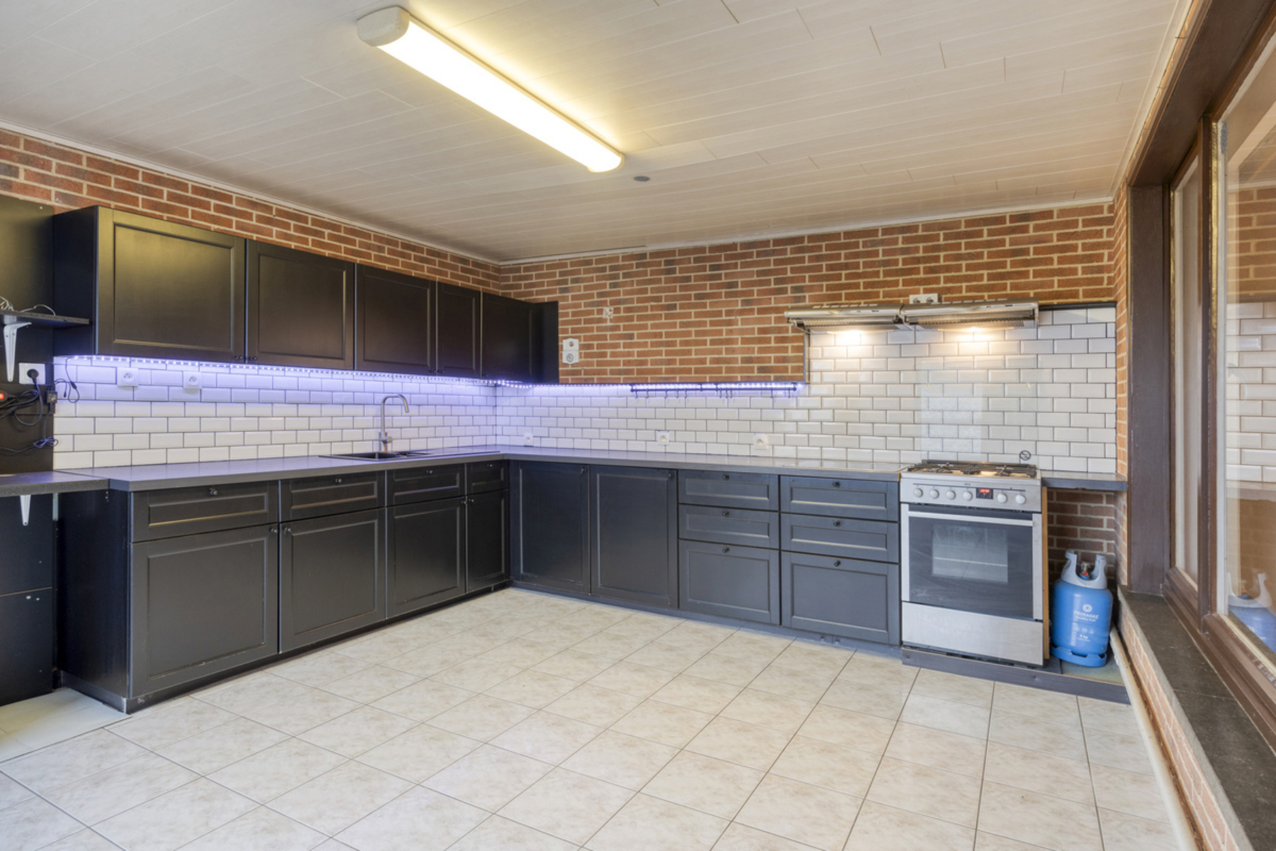 Ruime eengezinswoning in groene omgeving - foto 3