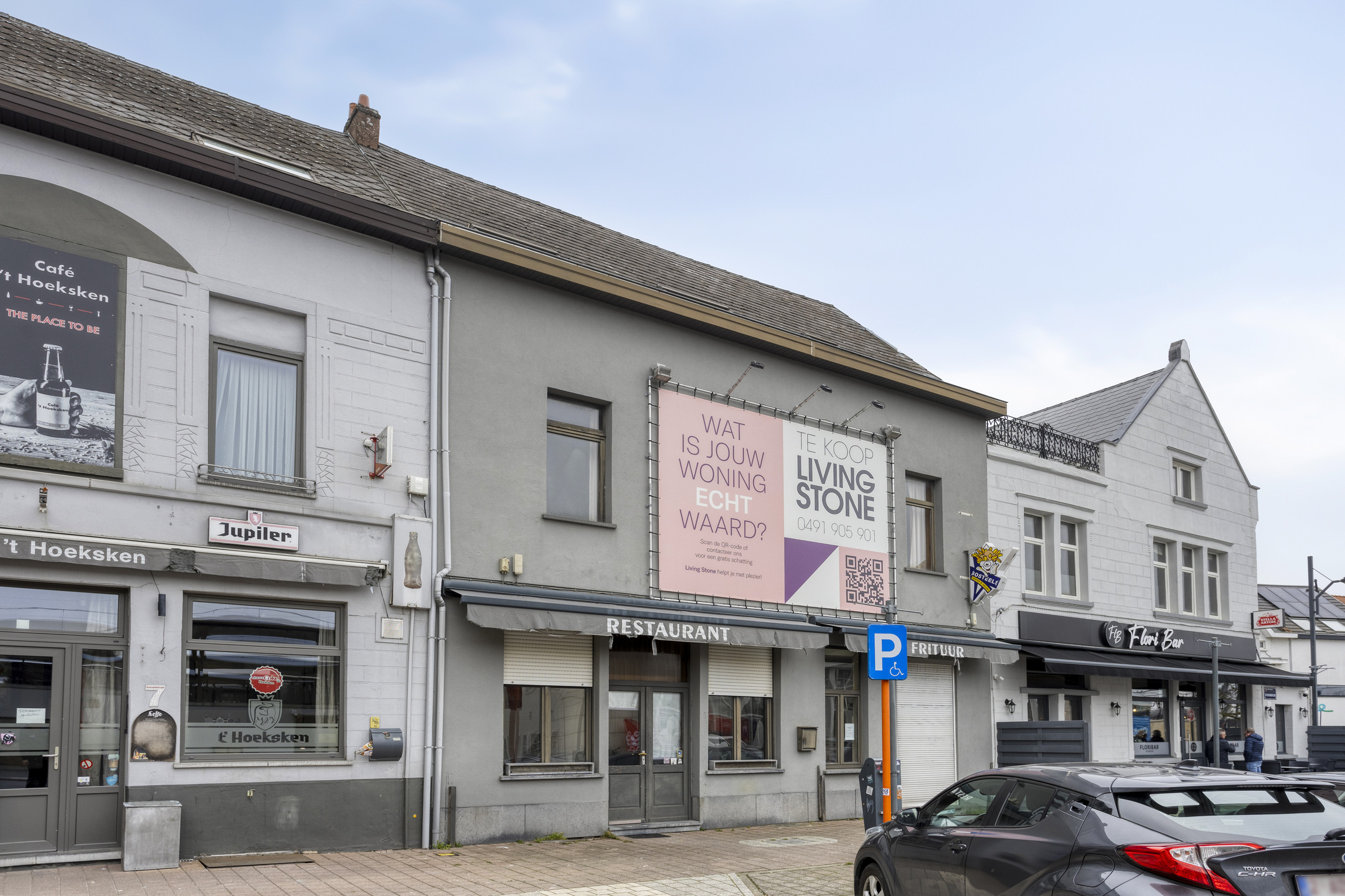 Commercial property with residence near station Denderleeuw - photo 1