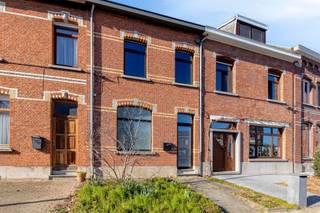 INSTAPKLARE GEZINSWONING MET TUIN OP TOPLOCATIE IN BLAASVELDOp zoek naar een stijlvol gerenoveerde (2014) woning met ruimte en comfort? Ontdek deze...