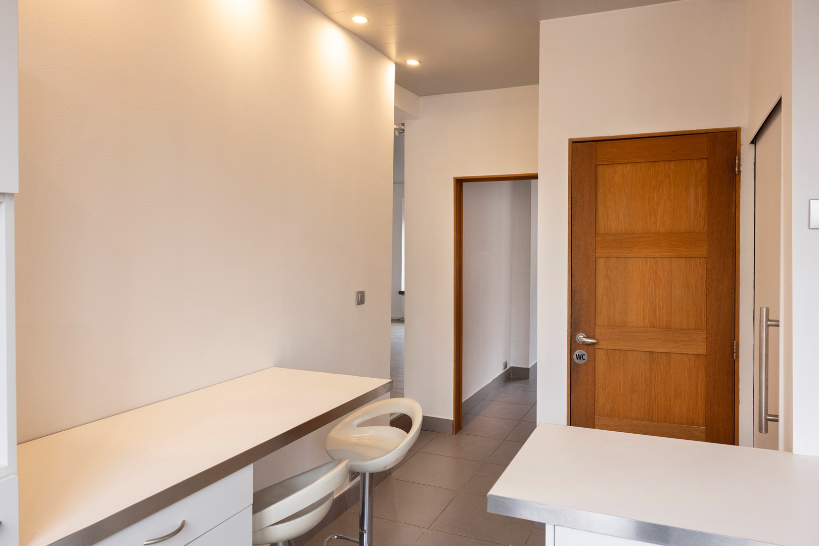 Ruim twee-kamer-appartement met groot terras. - foto 5