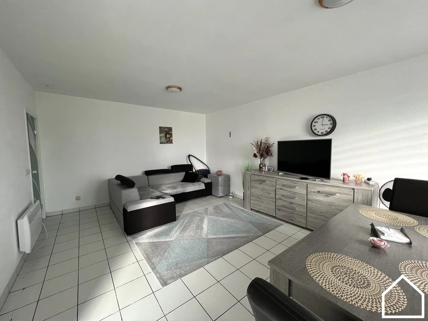 INSTAPKLARE STUDIO MET LIFT EN TERRAS AAN DE RAND VAN IEPER CENTRUM - foto 3