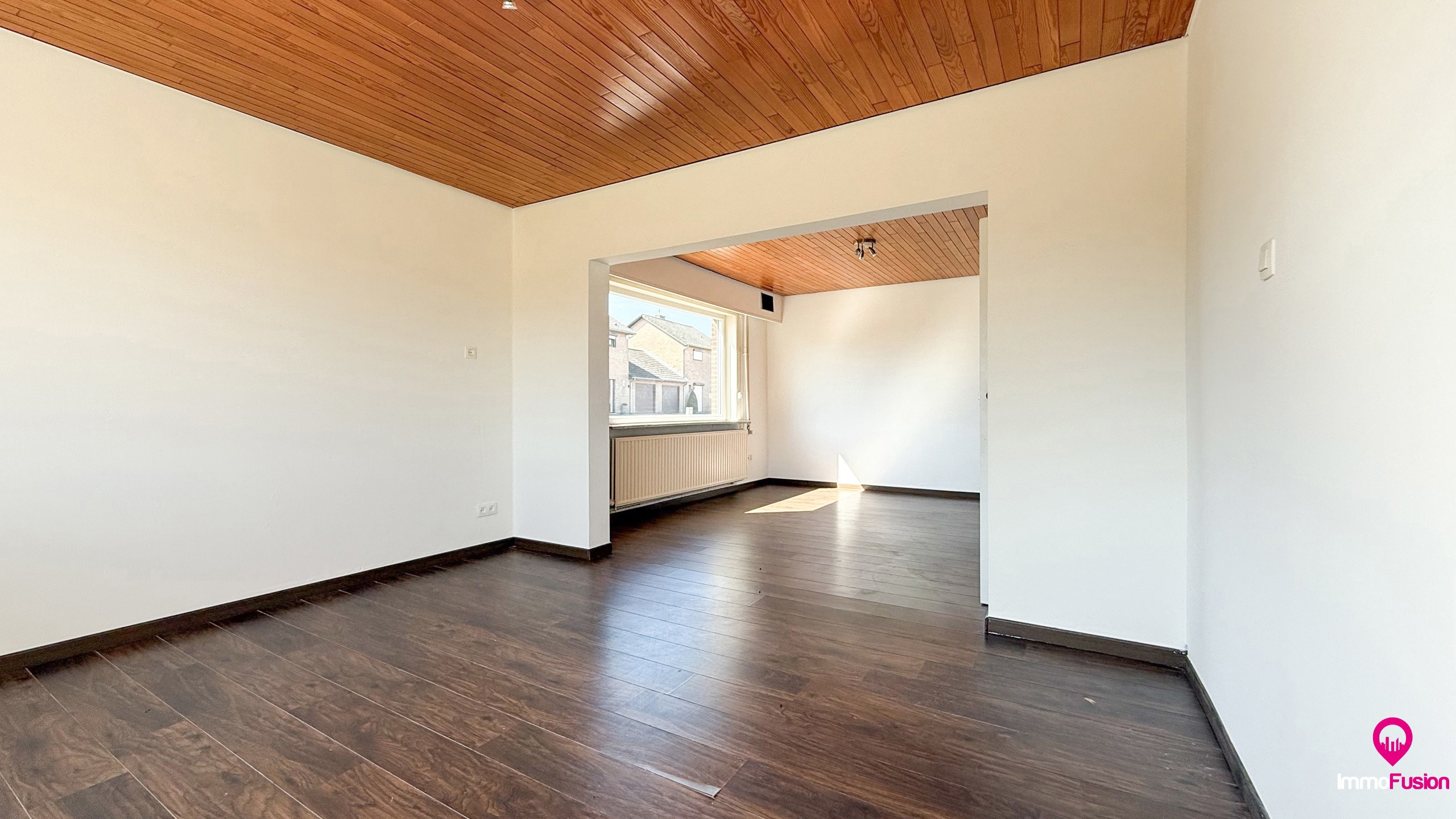 Charmante woning met 3 slaapkamers en ruime tuin! - foto 5