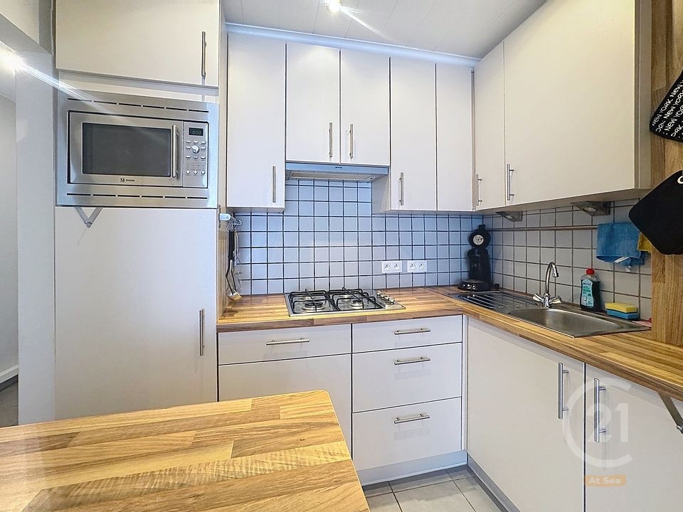 Ruim en volledig gerenoveerd appartement op centrale ligging in Westende-Bad - foto 5