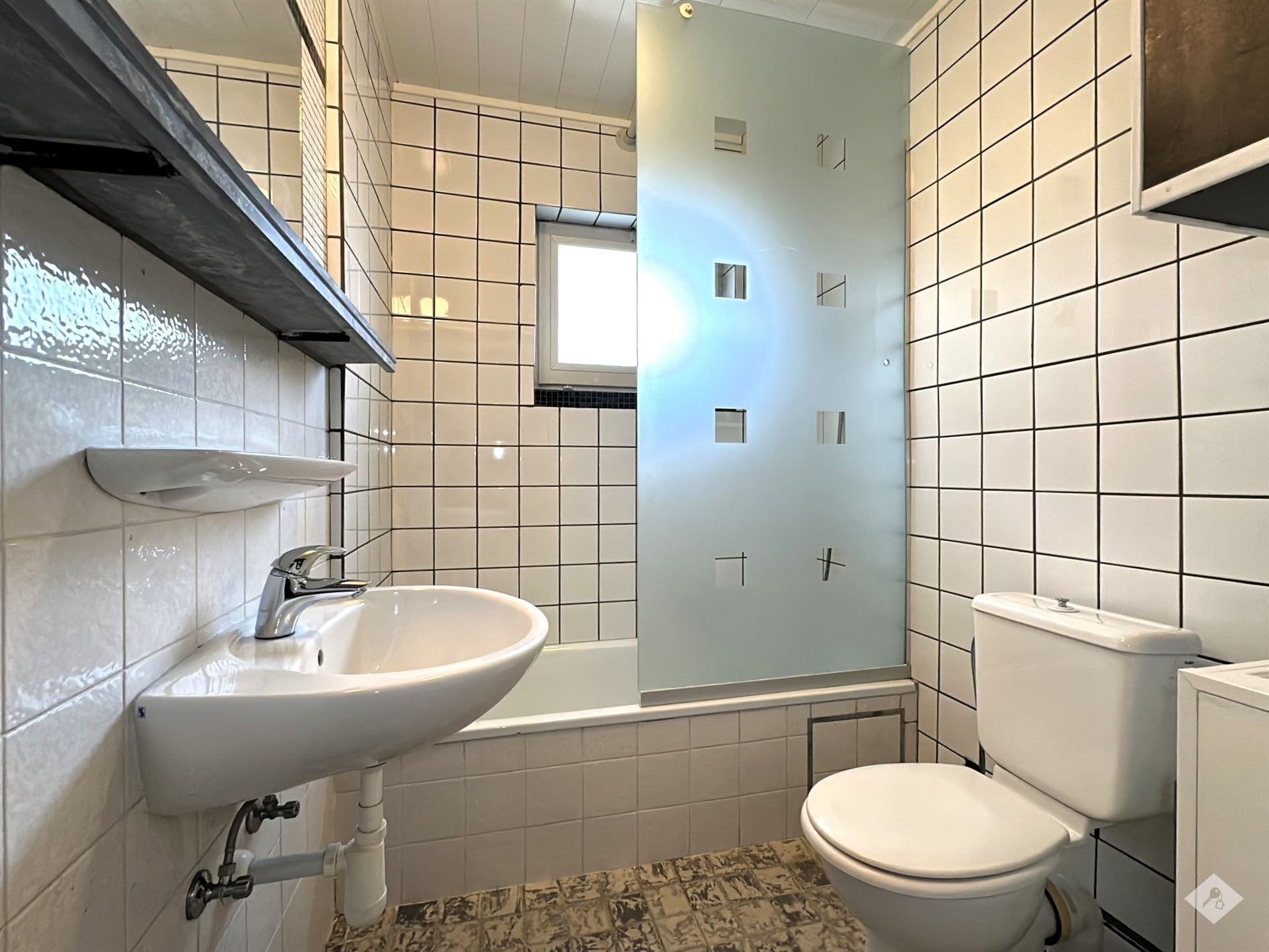 Apartment for rent in Buggenhout with 2 bedrooms - photo 4