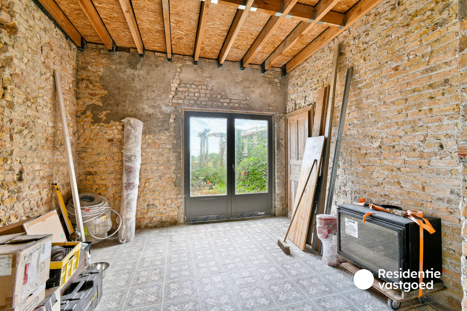 Ruime woning met uitzonderlijk veel mogelijkheden en prachtig zicht vanuit de tuin - foto 5