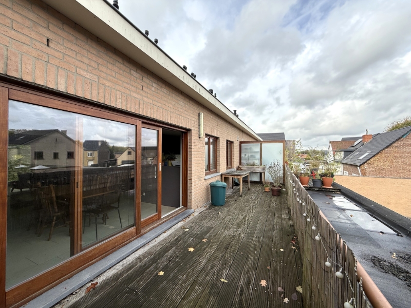 Ruim en energiezuinig duplexappartement met dakterras - photo 3