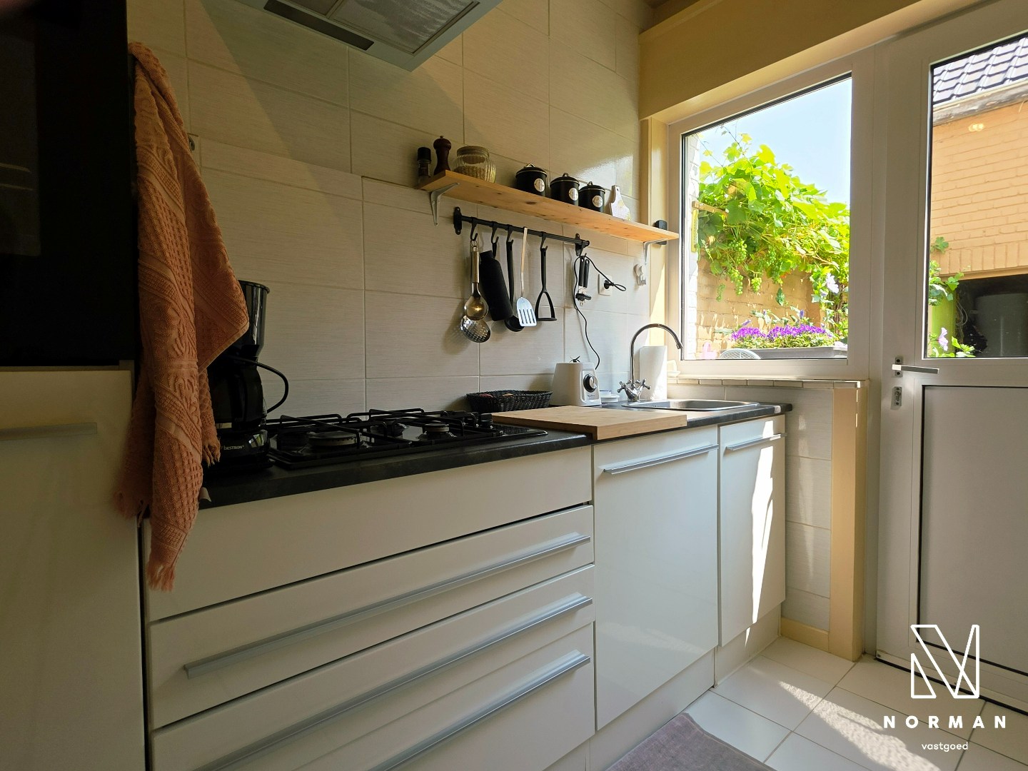 Gerenoveerde, instapklare woning (EPC C) – 3 slk – zonnig tuintje te Hulste - foto 3