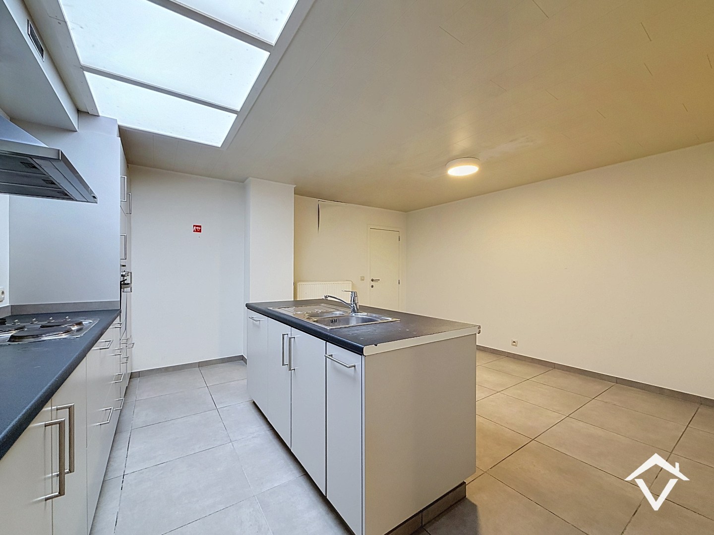 Centraal gelegen woning met 5 slaapkamers te Roeselare - foto 5