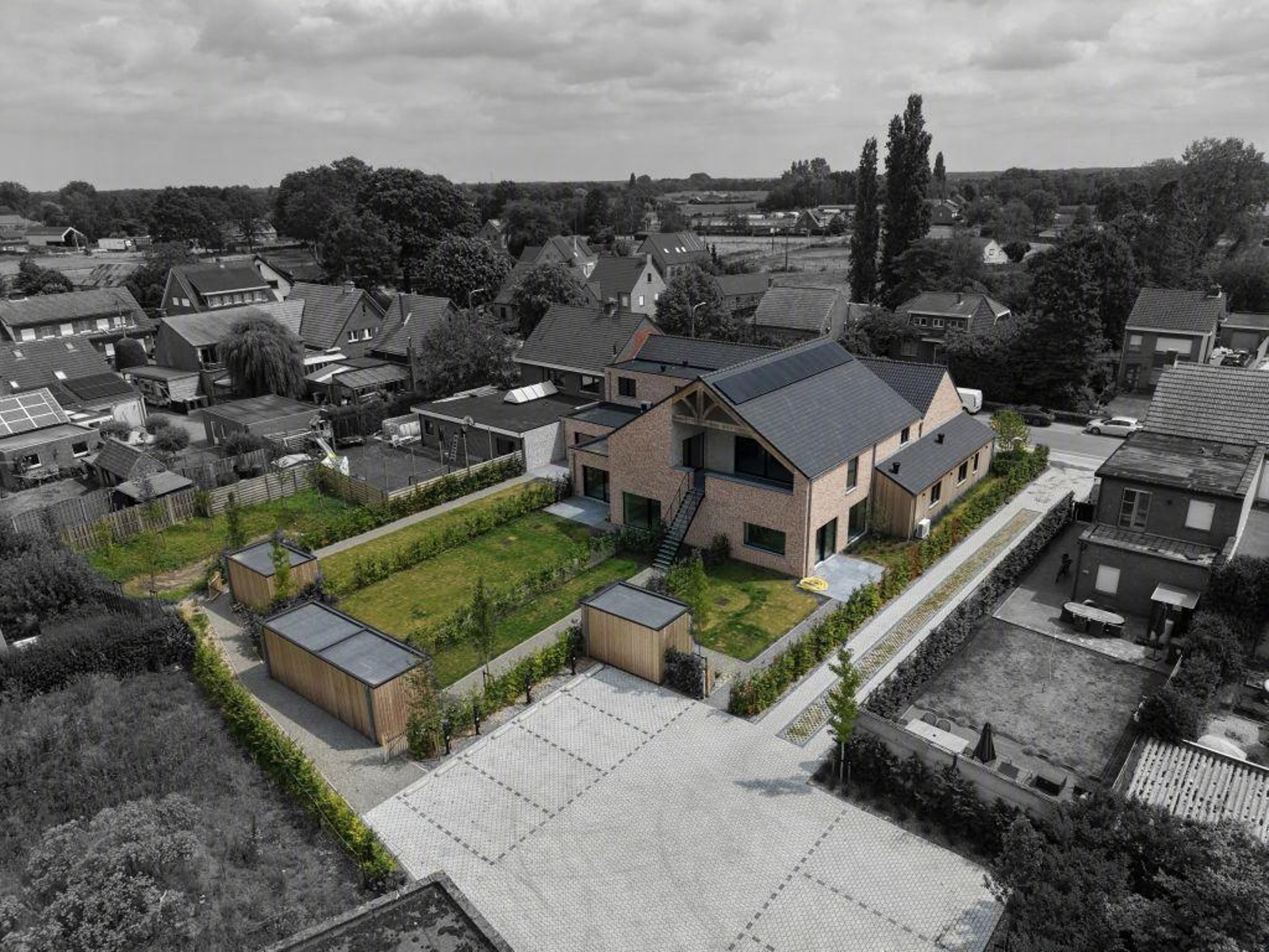 Levensbestendig wonen: gerenoveerde gelijkvloers woning met 3 slaapkamers en tuin - foto 2