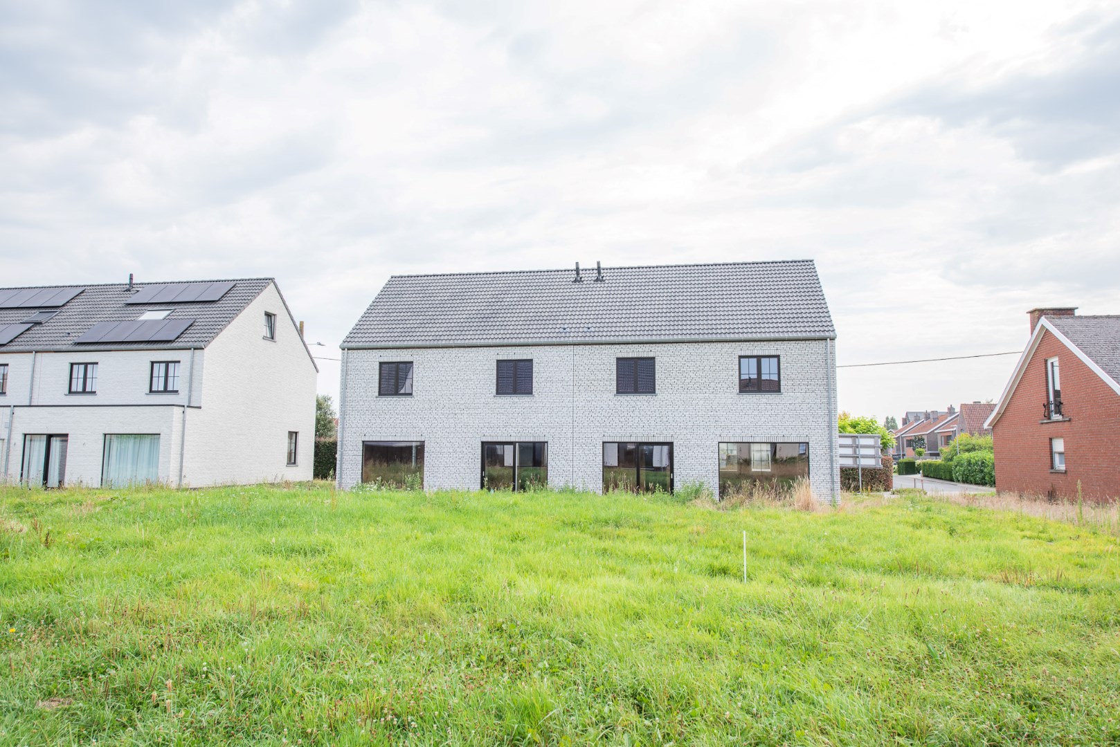 Ruime, energetische halfopen woning (Lot 16) TE KOOP in Desselgem. - foto 2