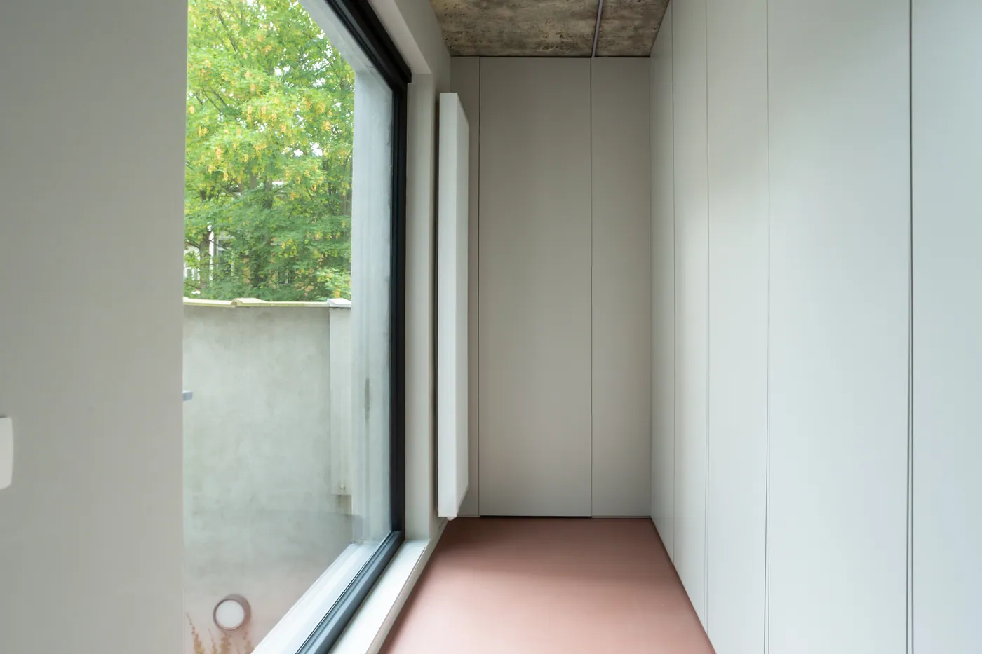 Ruime Woning met Garage en 2 Slaapkamers in Antwerpen - foto 4