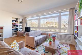 Stijlvol loft-appartement met uitzicht en veel lichtinval!Lichtrijk loftstijl appartement op de vierde verdieping van een goed onderhouden...