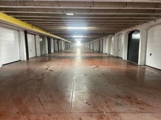 Gesloten parkeerplaats in overdekte parkeergarage, Bracopslaan, AnderlechtVlot bereikbare en beveiligde parking in de overdekte gemeenschappelijke...