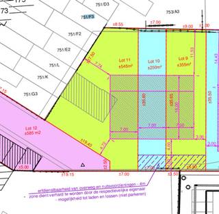 Bouwgrond (544 m2) voor halfopen bebouwing in Rootputhof aan de stadsrand van Sint-Niklaas. De koop omvat, naast de bouwgrond, een...