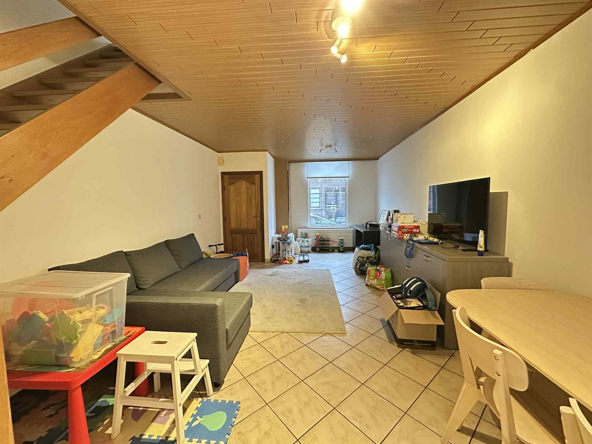 Rijwoning met 3 slaapkamers en ZW tuin. - foto 4