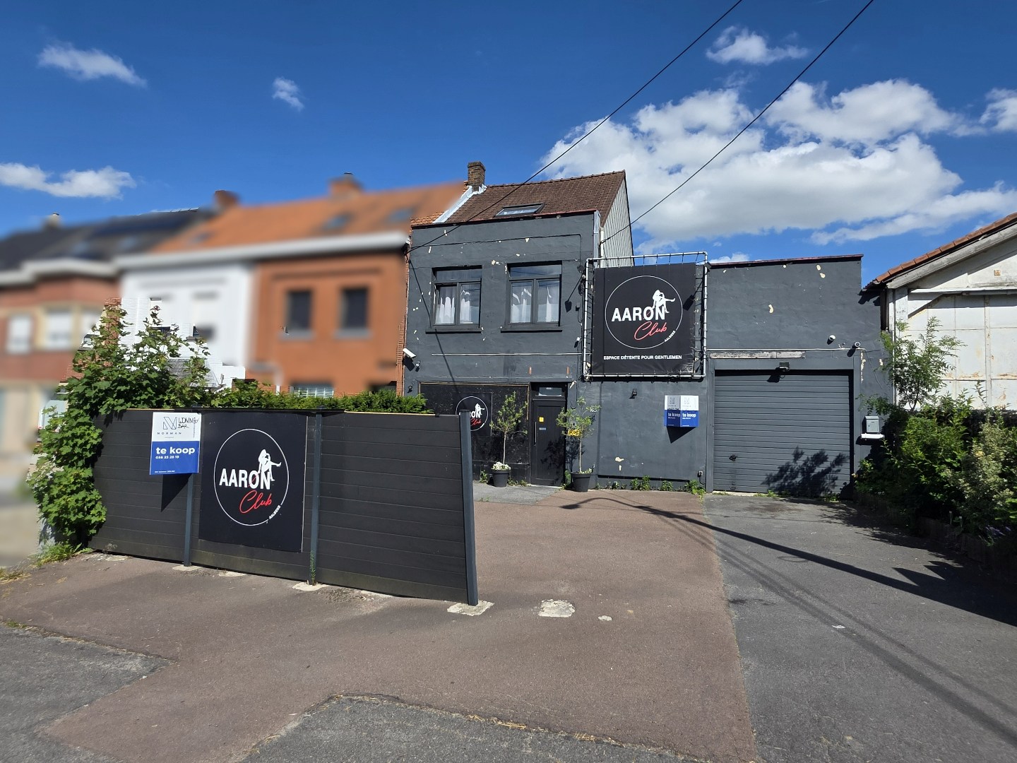 Woning met loodsen op +-2000 m² te Aalbeke. - foto 2