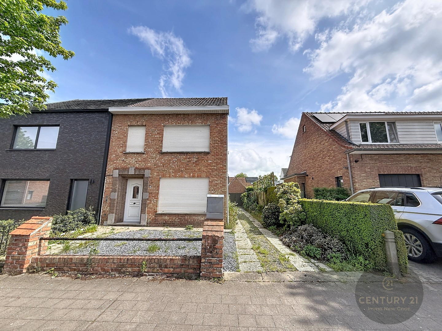 Te renoveren halfopen bebouwing met 4 slaapkamers - foto 1