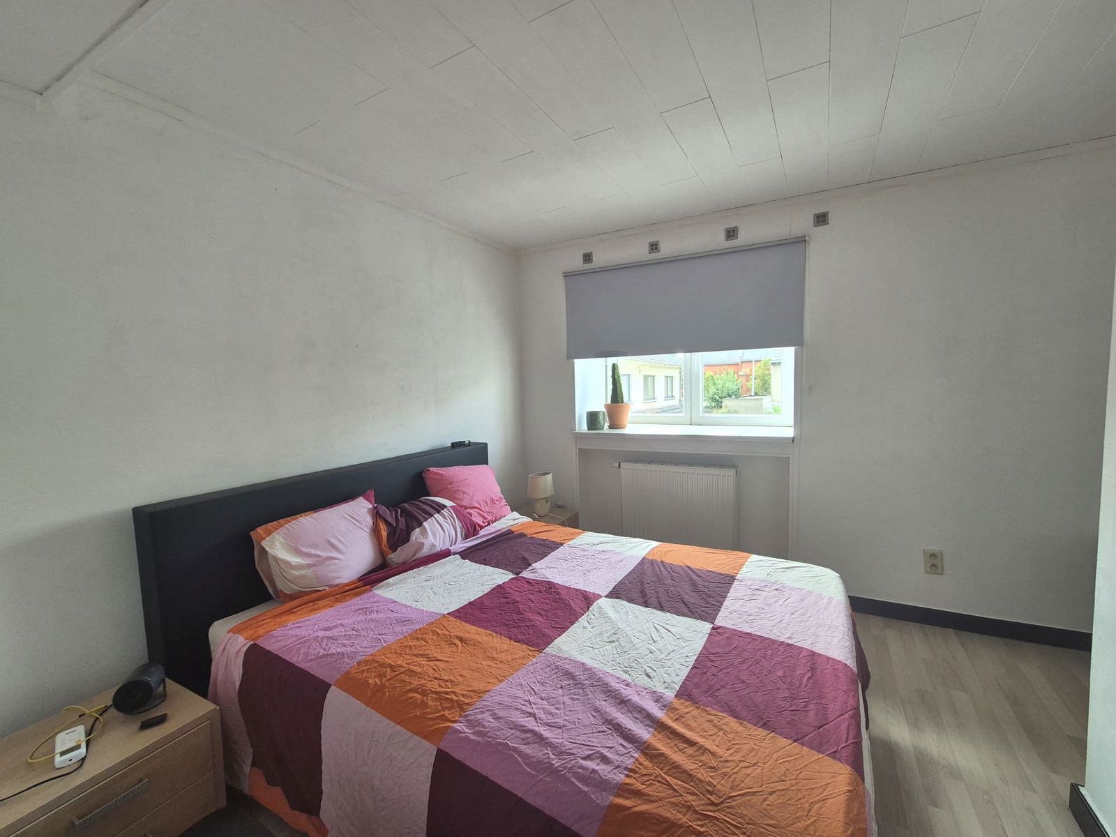 Gerenoveerde rijwoning met 2 slaapkamers - foto 5