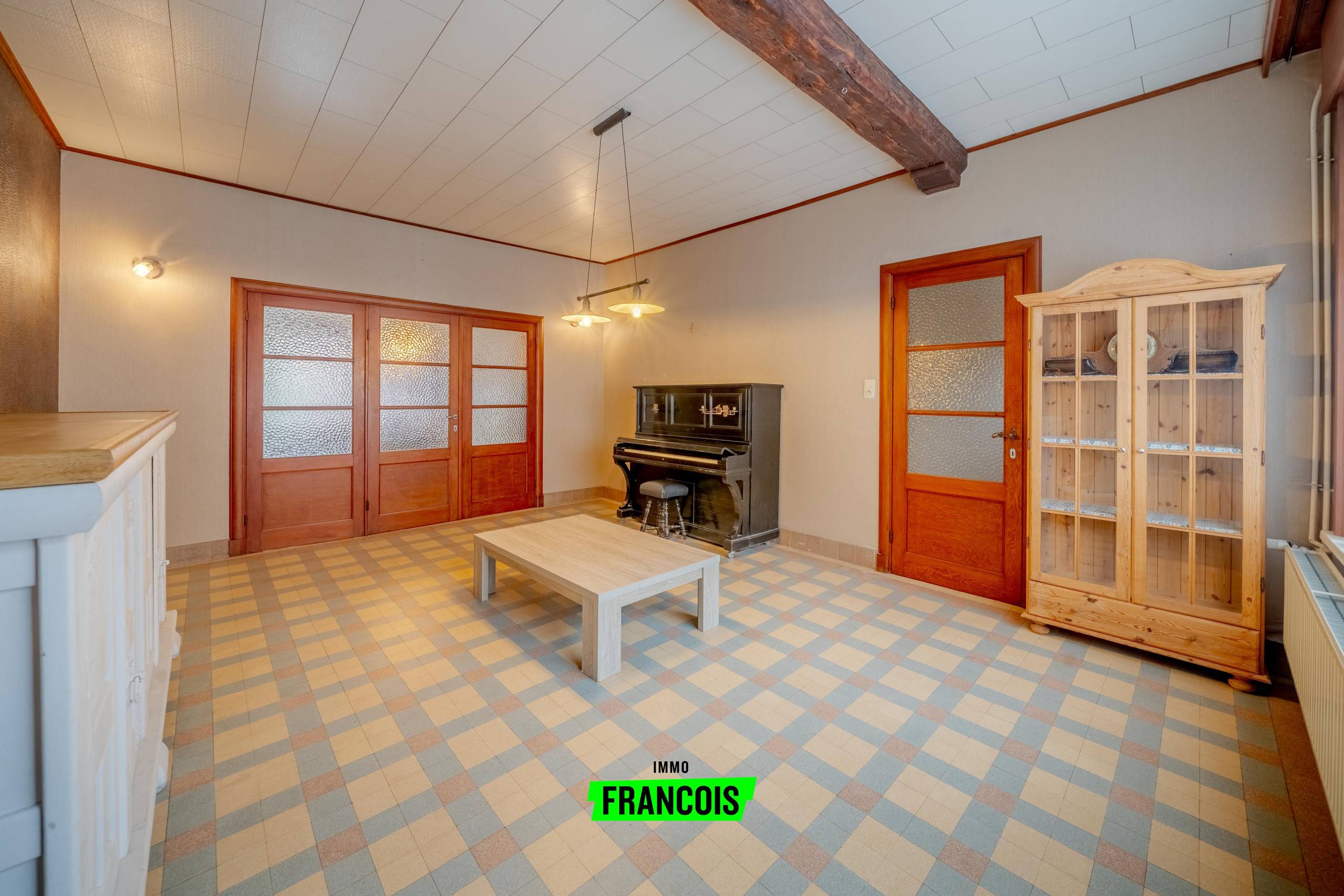 Instapklare woning met 6 slaapkamers en een inpandige garage te Alveringem - foto 4