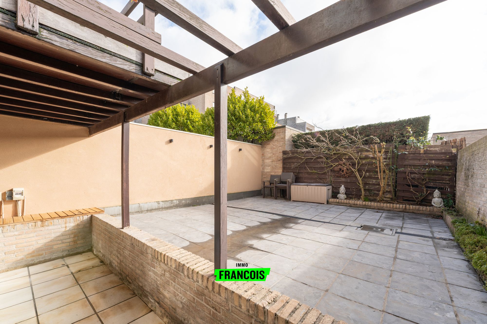 Instapklaar gelijkvloers appartement met zonnige stadstuin op topligging nabij de zeedijk te Blankenberge - foto 2