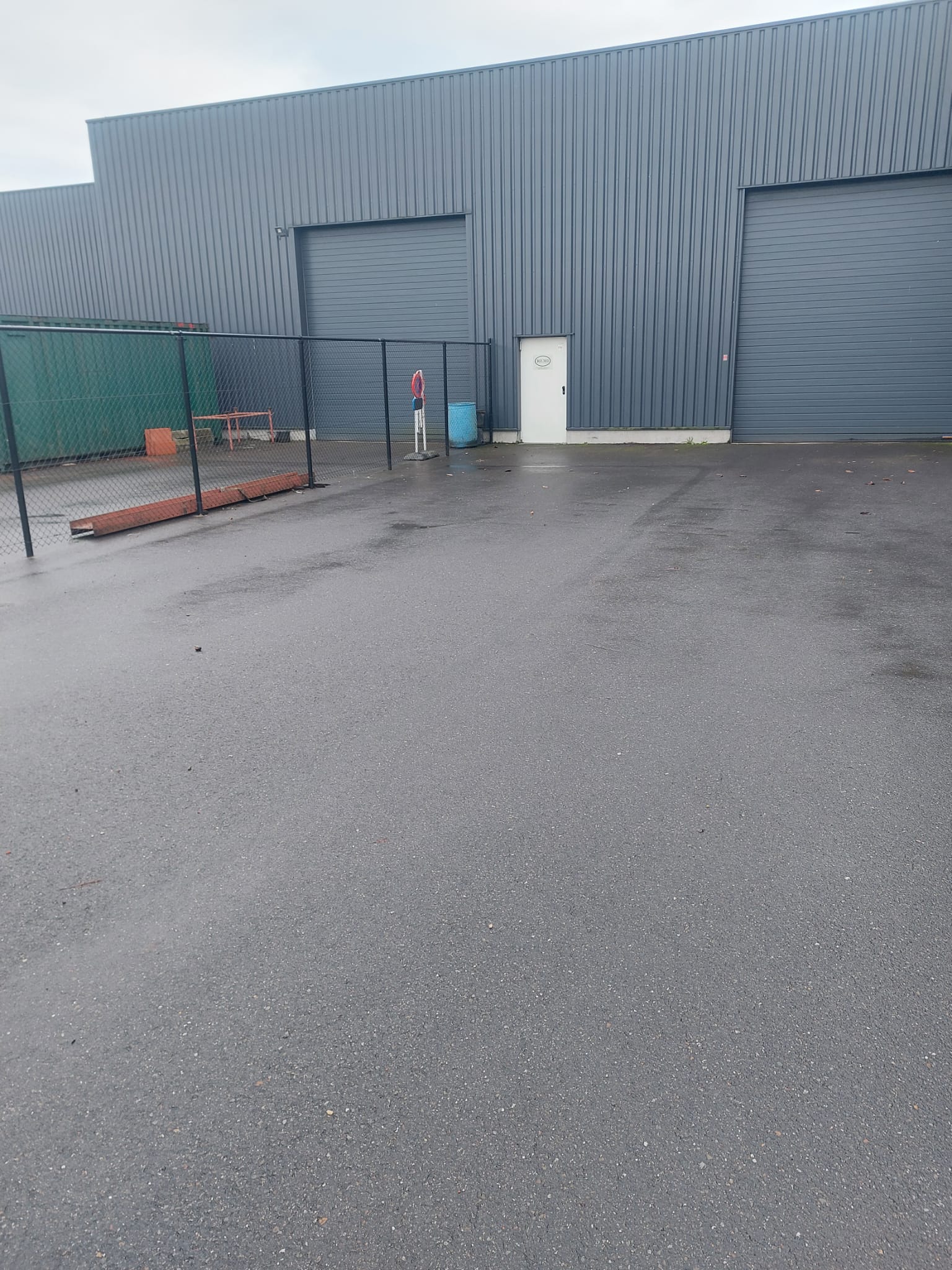 Loods /KMO-unit 215 m² met privé buitenruimte in Willebroek - foto 4