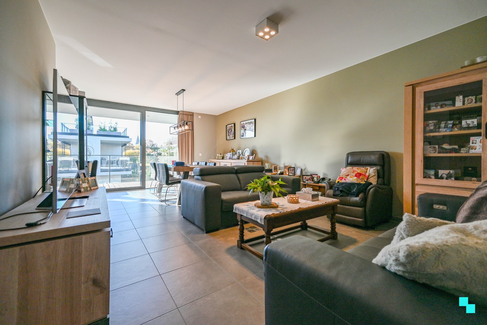 Energiepositief (E-peil: -3) appartement met 2 slaapkamers en ruim zonneterras - foto 4