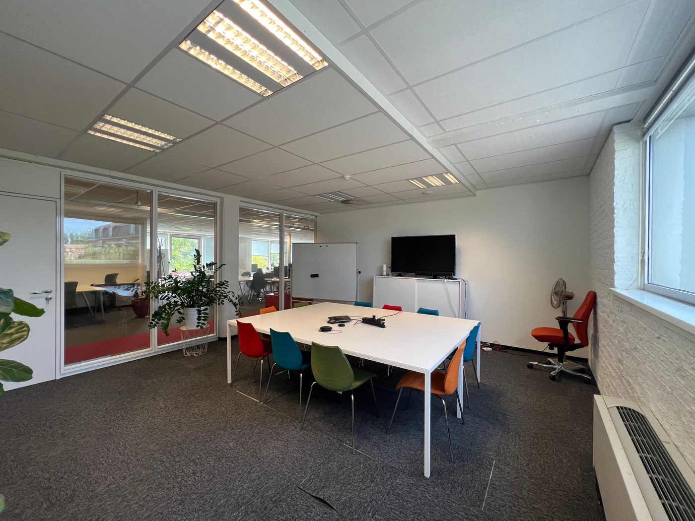 399 m² instapklare kantoren op 2 km van het centrum van Gent - foto 2