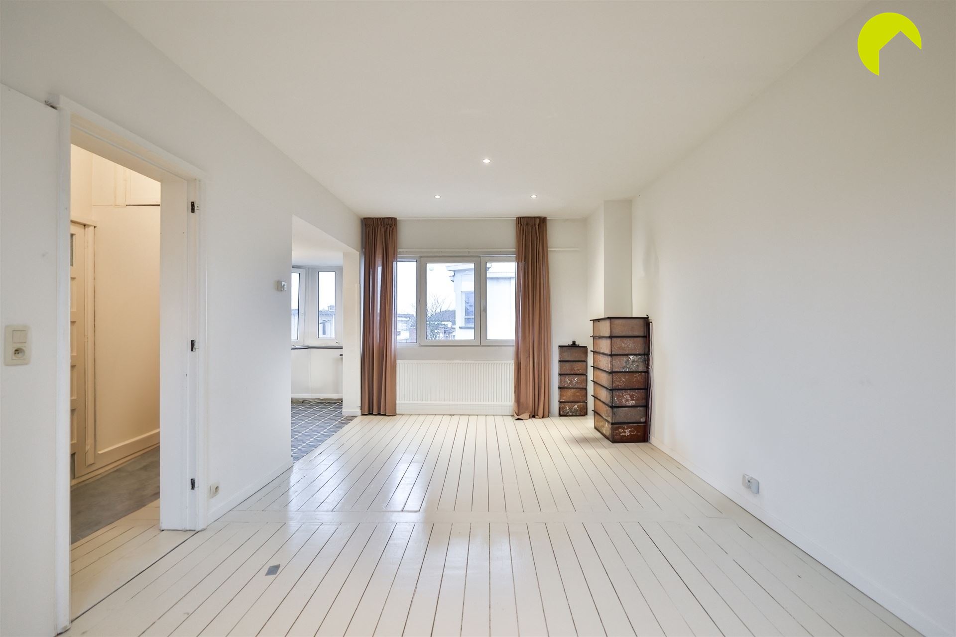Licht en karaktervol éénslaapkamer appartement in Mortsel! - foto 4