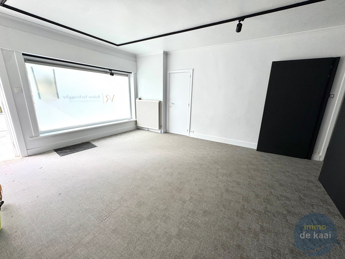 Commercial à louer à Nieuport - photo 5