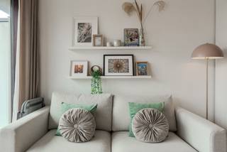 <div>
<div>
<section>
<div>
<div>
<div>
<div>
<div>
<div>
<p><strong>Knusse studio met zonnig terras in het hart van Westende</strong><span></span></p>
<p>Deze verzorgde studio van 18 m² is gelegen op de vierde verdieping van Residentie WESTEND PALACE C1, pal in het centrum van Westende en vlak achter de zeedijk.</p>
<p>De studio omvat een inkomhal met wandkeuken, een aangename en lichtrijke leefruimte met terras aan de zonnekant, een badkamer met ligbad/douche, lavabo en toilet, evenals een private ondergrondse kelder.</p>
<p>Dankzij de centrale ligging bevinden winkels, horecazaken, openbaar vervoer en het strand zich op wandelafstand.</p>
<p>Residentie WESTEND PALACE biedt bovendien heel wat extra comfort, waaronder een private tuin, een overdekt zwembad en een conciërge.</p>
<p>Een ideale pied-à-terre aan zee!</p>
</div>
</div>
</div>
</div>
<div></div>
<div>
<div></div>
</div>
</div>
<div>
<div></div>
</div>
</div>
</section>
</div>
</div>
<div></div>