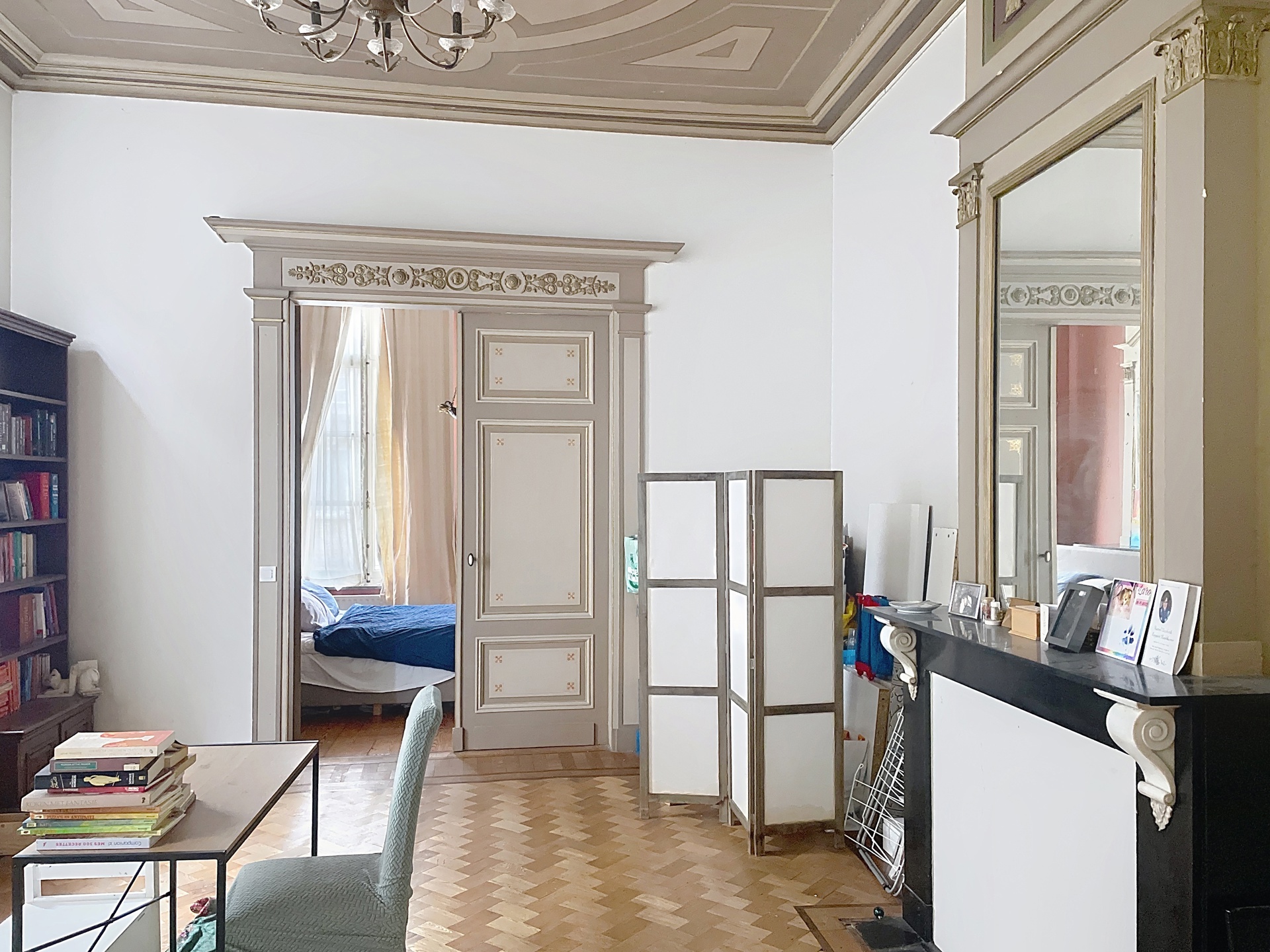 Ruim appartement met 1 slaapkamer, tuin en autostaanplaats - foto 3