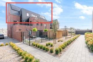 Dit penthouse is gelegen in de residentie 'Brouwershuis' te Opitter (Bree).Het penthouse is als volgt ingedeeld: inkom, toilet, leefruimte, keuken,...